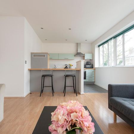 Modern Luxury Apartment By Bow Road Station London Luaran gambar