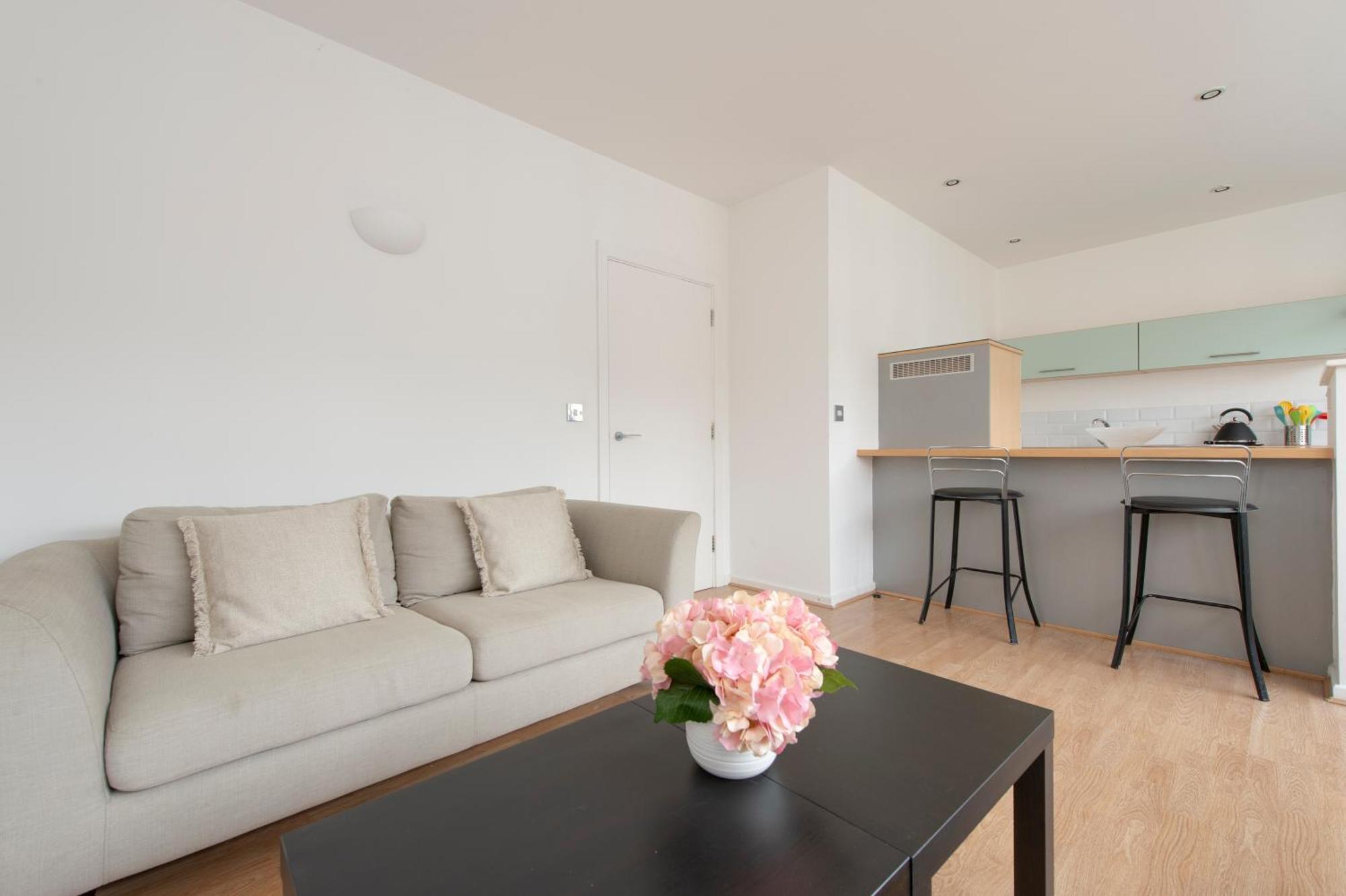 Modern Luxury Apartment By Bow Road Station London Luaran gambar